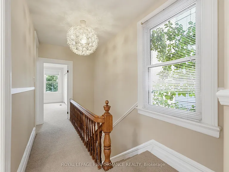 284 Crichton St — Photo 21