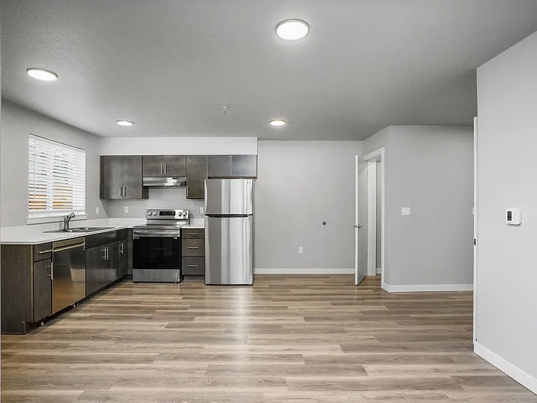 Fisher Park Apartments — Photo 18
