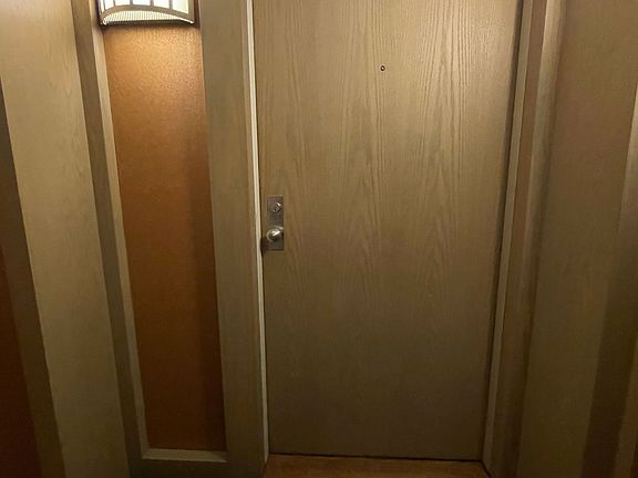 4th image of 298 Jarvis St #1507