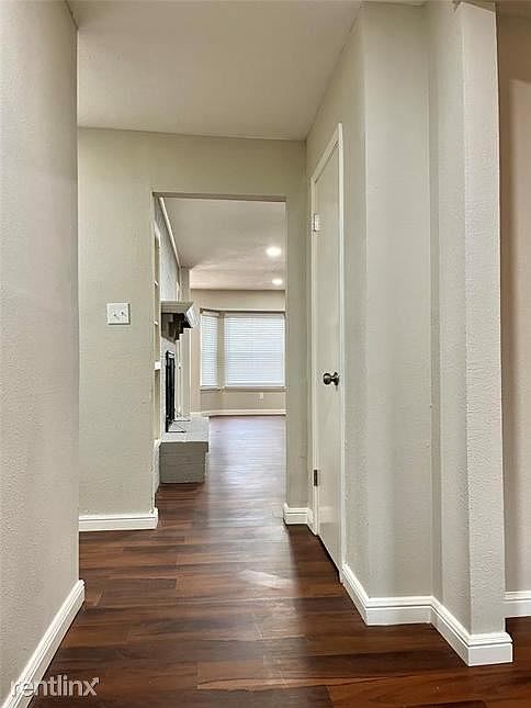 1st image of 6800R Corona Dr