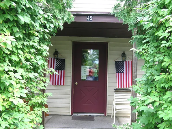 45 E River St, Waterloo, NY 13165