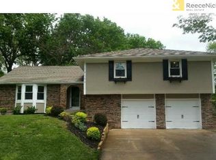 13100 W 105th Ter, Overland Park, KS 66215