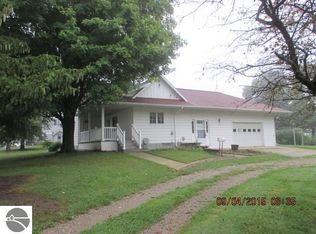 120 N 3rd St, Carson City, MI 48811