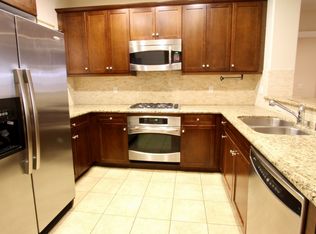 11163 Aqua Vista St APT 102, North Hollywood, CA 91602