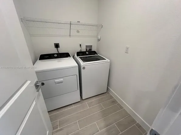 109 SW 170th Ave, Hollywood, FL 33027