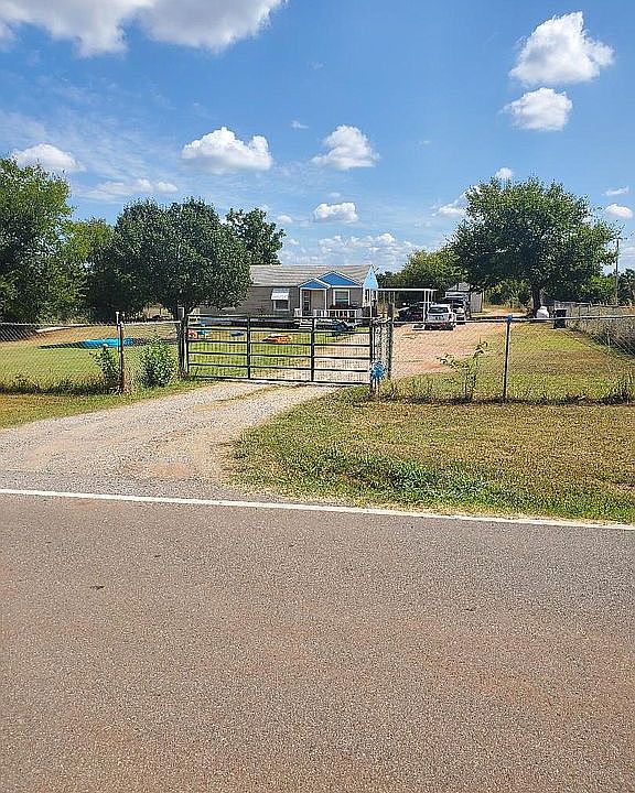2nd image of 16612 S Air Depot Blvd