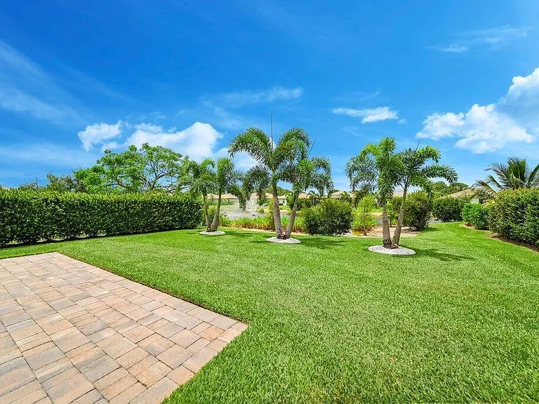 3521 SW Blackberry Ln — Photo 24