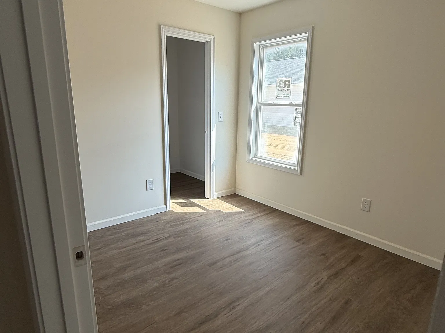 534 Jessamine St — Photo 3
