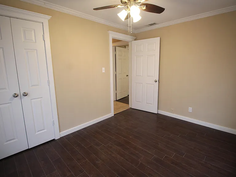 449 Cherry Creek Ln — Photo 12