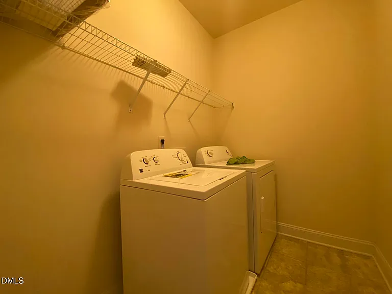 645 Berry Chase Way — Photo 34
