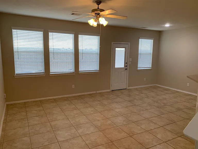 14422 Lilygate Ct — Photo 3
