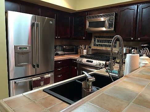 Kitchen Pic 2