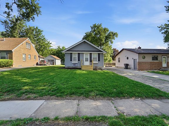 2nd image of 1516 E Jefferson Ave