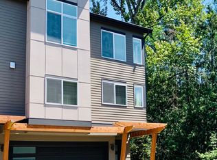 19225 Damson Rd #P-4, Lynnwood, WA 98036