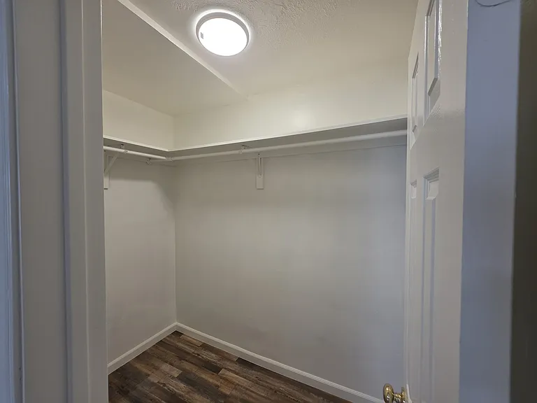 1250 S Orange St — Photo 2