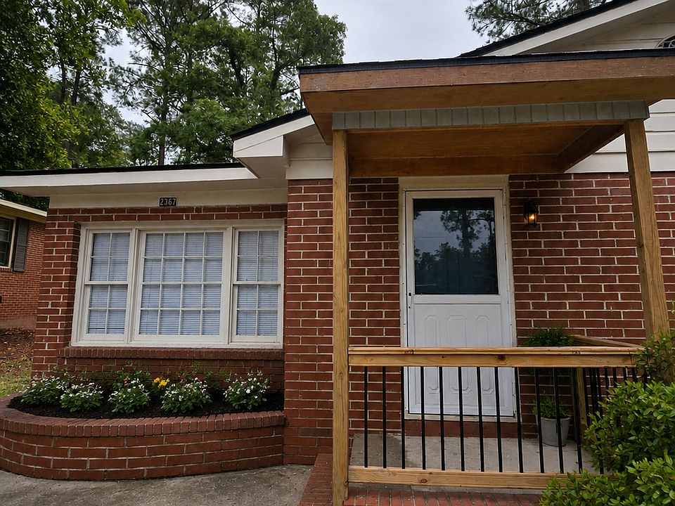 1st image of 2367 Danbury Dr