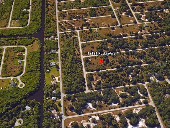 4th image of 19191 Ruskin Ave