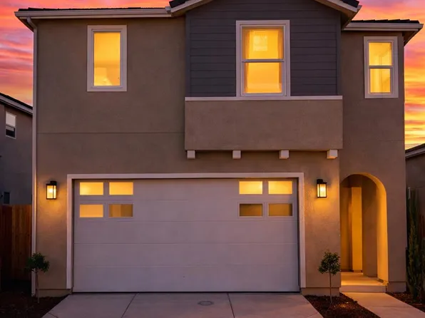 1502 Redbrick Ln, Clovis, CA 93619