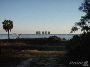 3229 Bay St, Gulf Breeze, FL 32563
