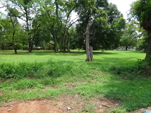 1311 16th St SW #412, Birmingham, AL 35211