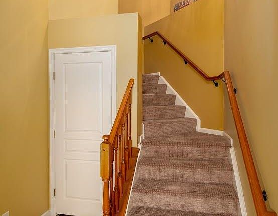 2nd image of 1104 Featherstone Ct