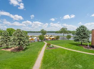 5430 Three Points Blvd APT 131, Mound, MN 55364