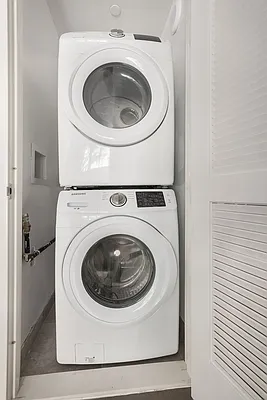 Rented by Compass | media 25