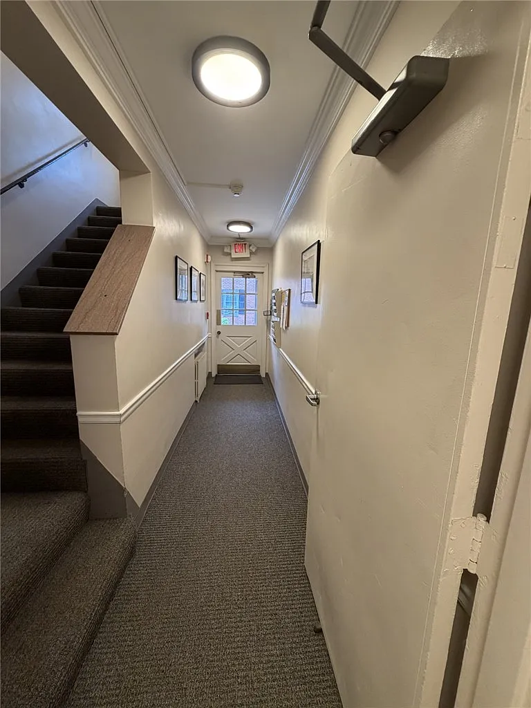 2 bed, 837 sqft, $1,200 — Photo 4