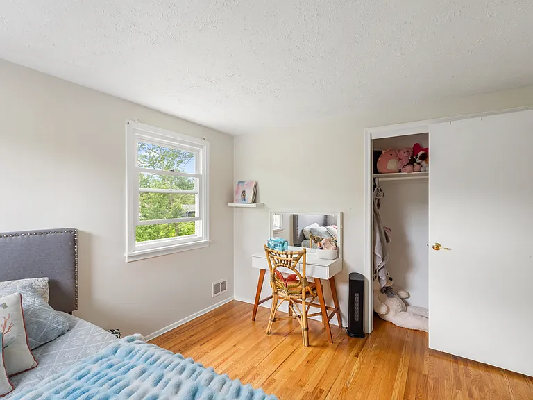 20 Paddington Dr — Photo 40