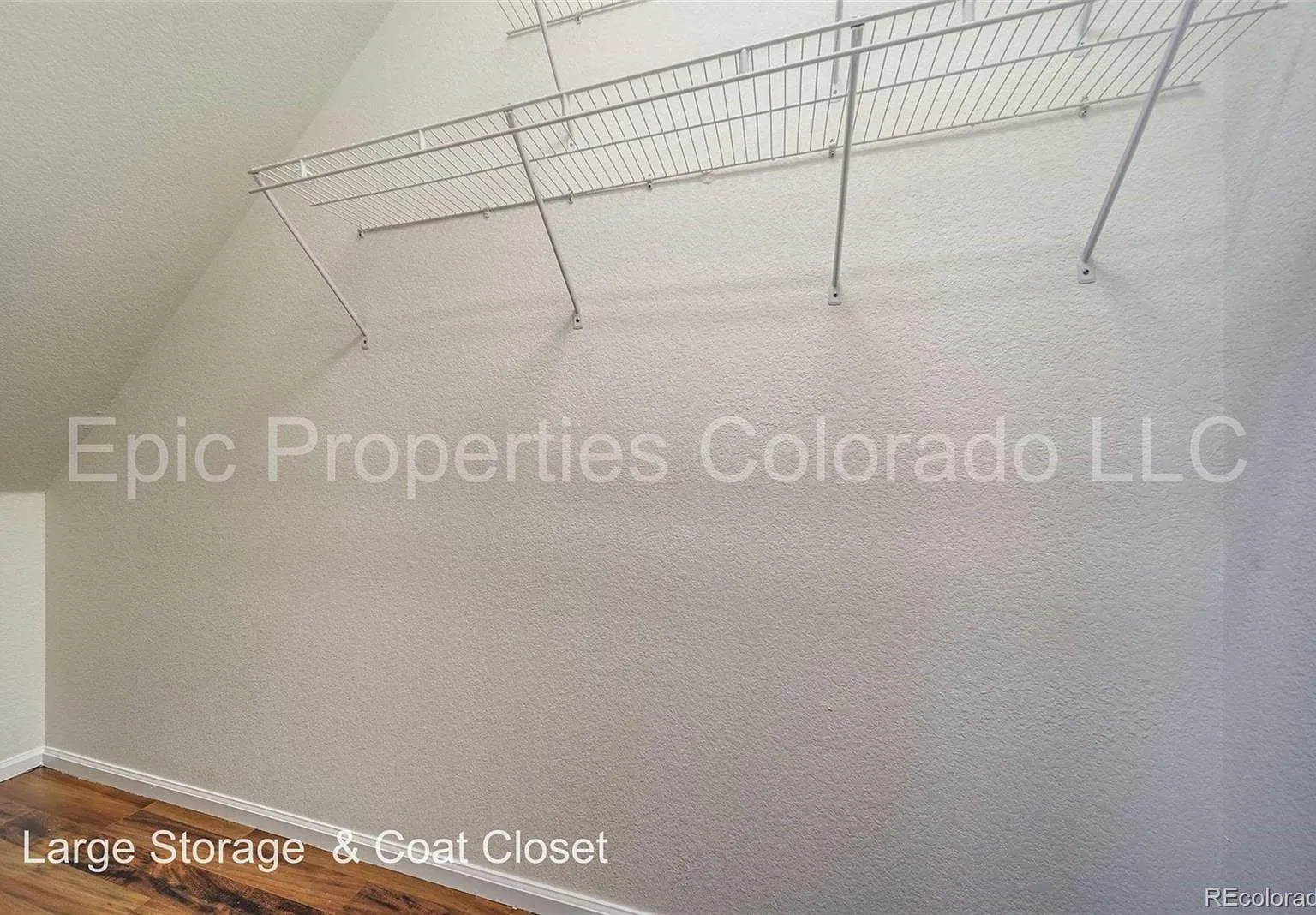 2 bed, 2.0 bath, 982 sqft, $2,050 — Photo 4
