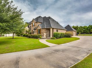 3 Wiltshire Ct, Heath, TX 75032