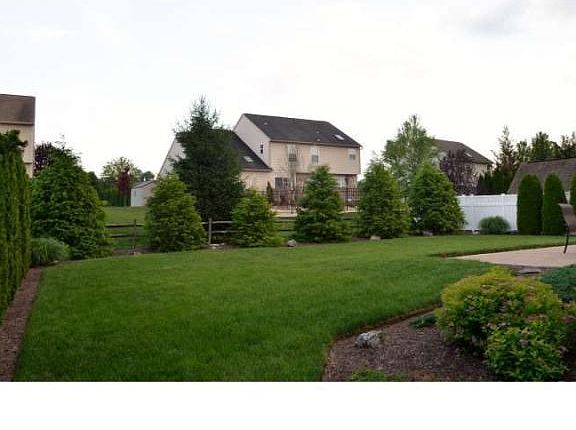 3rd image of 517 Calabria Dr