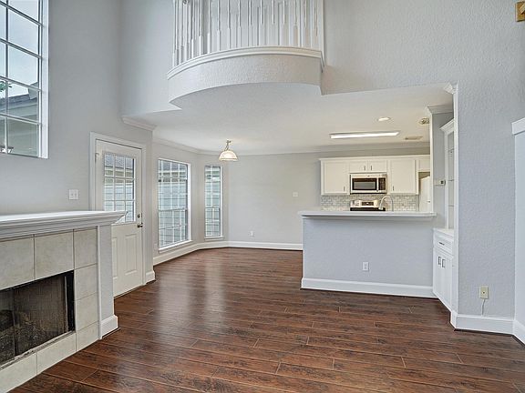 4th image of 2209 Park Ave