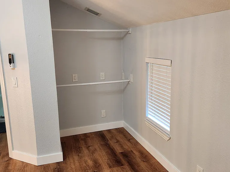 211 Althea Rd — Photo 15