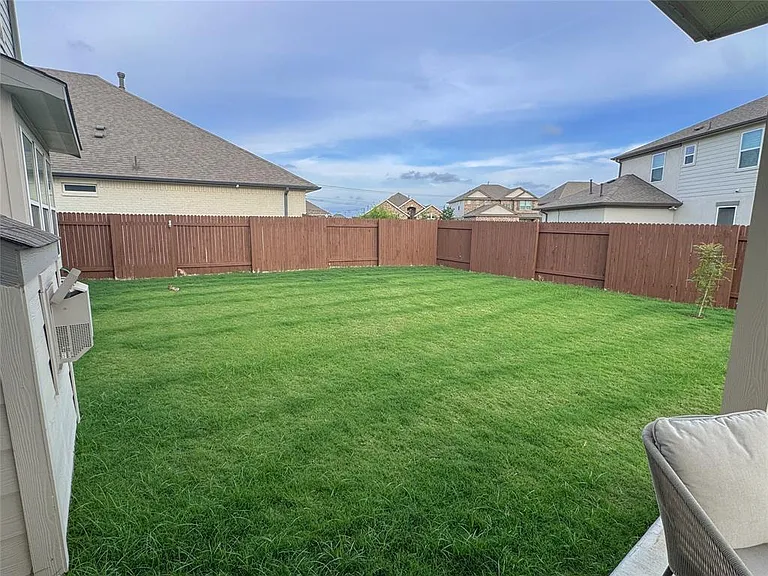 4217 Dawn Lorraine Dr — Photo 12