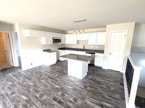 Kitchen with Island