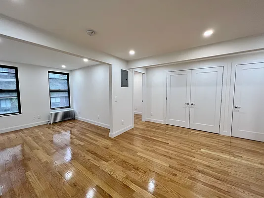 Rented by REAL New York | media 6