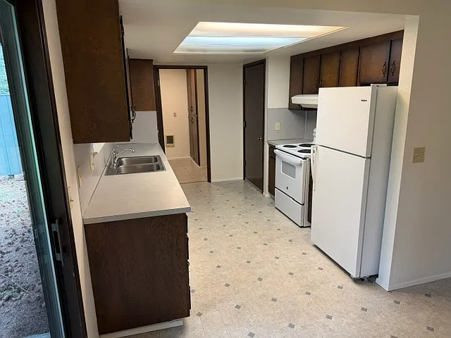 18706 Old Highway 99 SW #18708-A — Photo 3