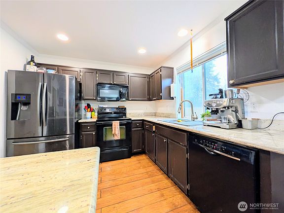 3rd image of 1316 130th Street E