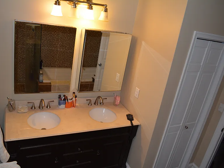 1242 Columbia Rd NW — Photo 17