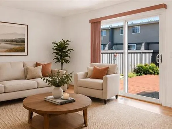 6223 S 31st Ave NW #605, Calgary, AB T3B 3X2