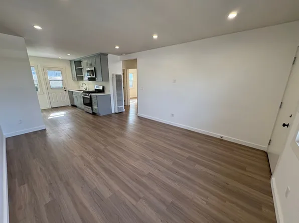 SDC T 2101-2107, 2101-2107 Reed Ave #2105, San Diego, CA 92109