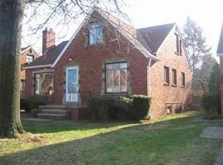 19765 Henry Rd, Fairview Park, OH 44126