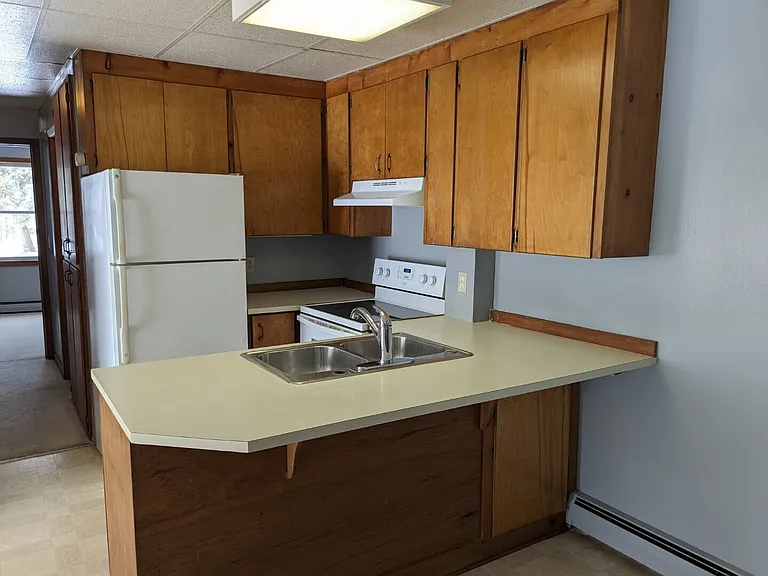 105 Auburn Rd. — Photo 4
