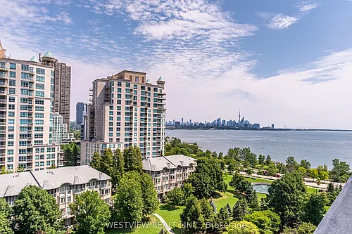 2119 Lake Shore Blvd W Photo 1 2119 Lake Shore Blvd W Photo 1
