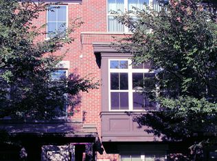 714 Keystone Ln, Vernon Hills, IL 60061