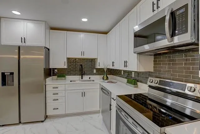 647 S Jasmine Way — Photo 10