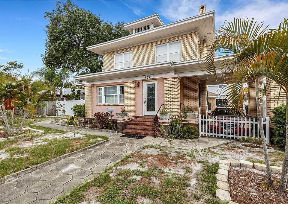 1st image of 2701 1ST AVENUE S