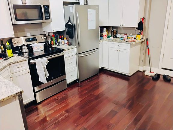 3rd image of 411 N Charles St #1A