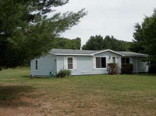 1253 Tomkins Rd, Boyne City, MI 49712